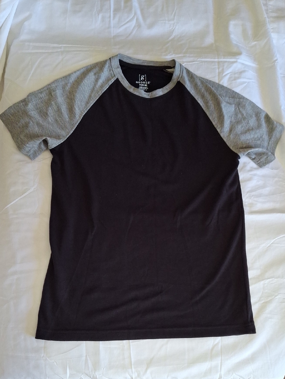 George Mens Black Gray Colorblock Raglan Tee Shirt Small 34-36